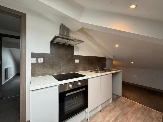 2 bedroom apartment to rent