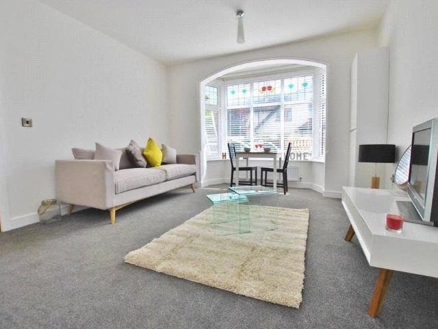 2 bedroom apartment to rent