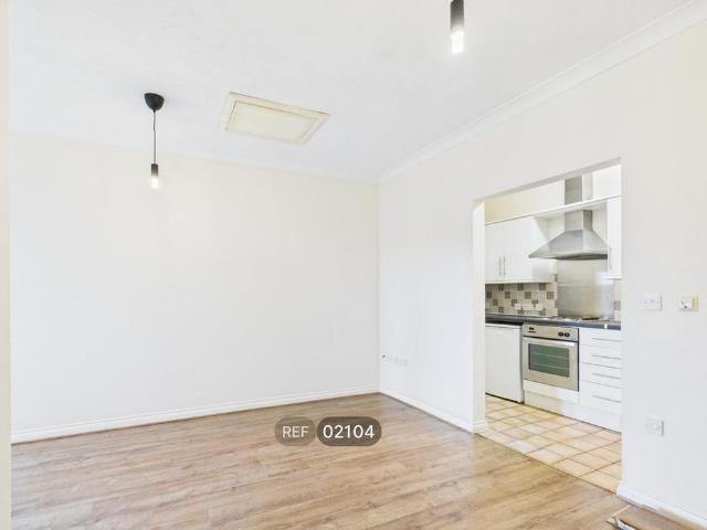 2 bedroom apartment to rent