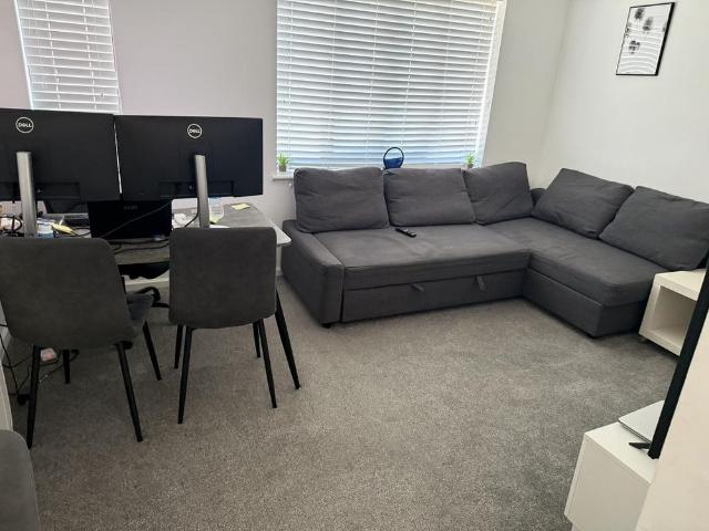 2 bedroom apartment to rent