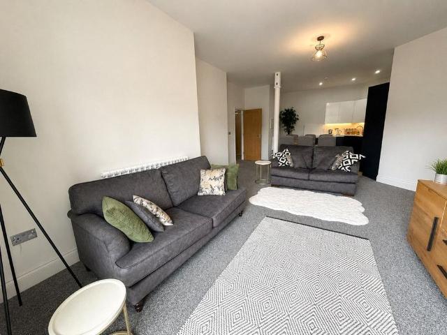 2 bedroom apartment to rent