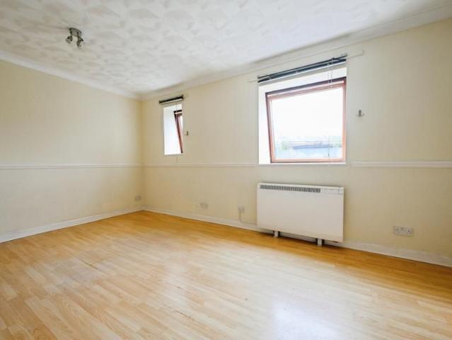 2 bedroom apartment to rent Cecil Place, Southsea, PO5