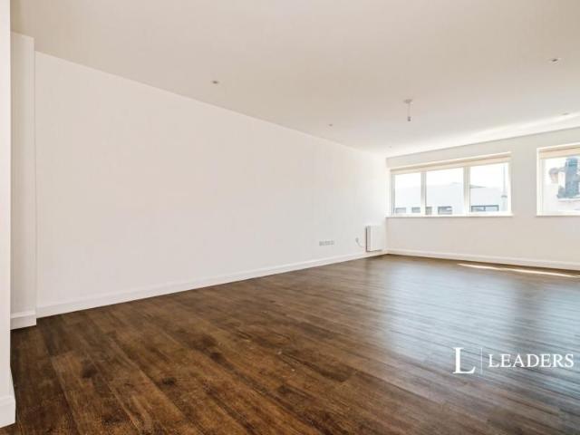 2 bedroom apartment to rent Chapel Road, Worthing, West Sussex, BN11