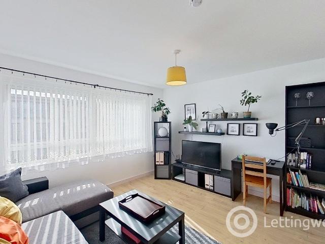 2 Bedroom Apartment to Rent at Edinburgh, Forth, Pilton