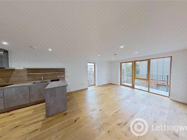 2 Bedroom Apartment to Rent at Edinburgh, Leith Walk