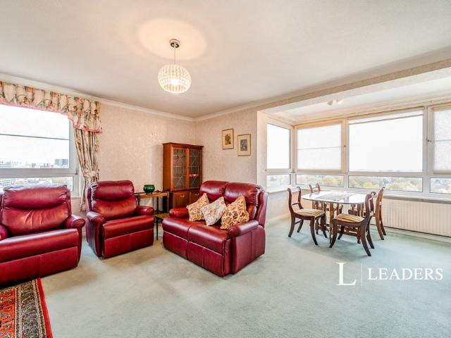 2 bedroom apartment to rent Blount Road, Portsmouth, PO1