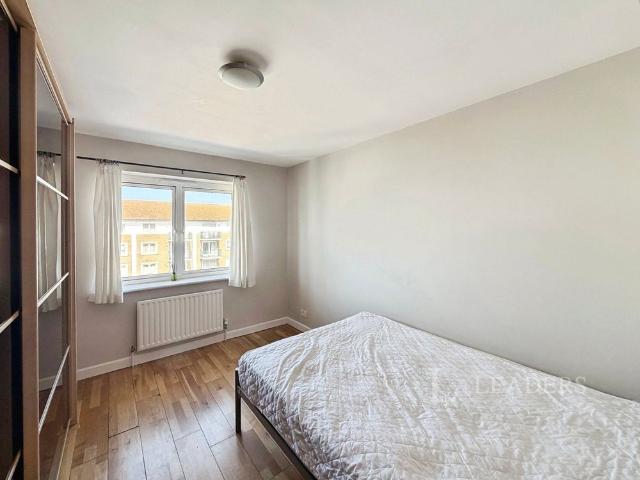 2 bedroom apartment to rent Britannia Court, The Strand, Brighton, BN2