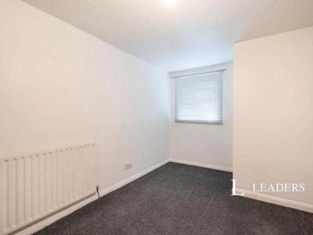 2 bedroom apartment to rent Kent Road, Southsea, PO5