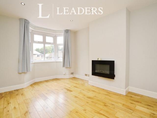 2 bedroom apartment to rent Kenton Gardens, St. Albans, AL1
