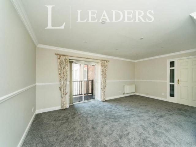 2 bedroom apartment to rent Havana Court, Eastbourne, East Sussex, BN23
