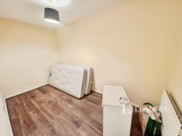 2 bedroom apartment to rent High Street, Lowestoft, Suffolk, NR32