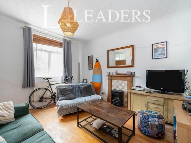 2 bedroom apartment to rent Highland Road, Southsea, PO4