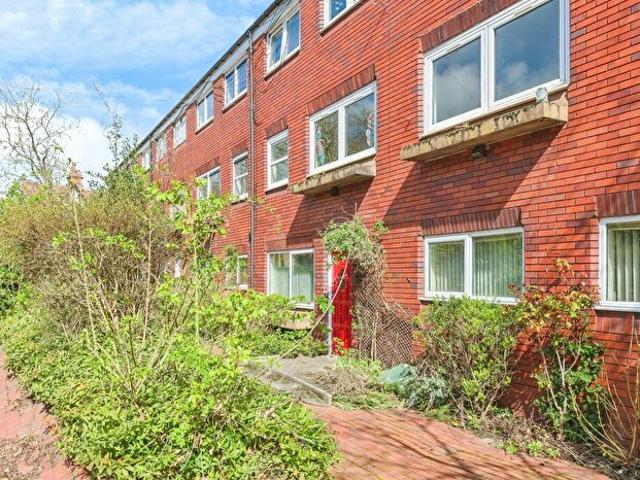 2 Bedroom Apartment To Rent In Coleshill Street, B72