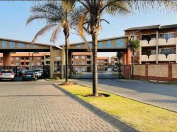 2 Bedroom Apartment to Rent in Comet