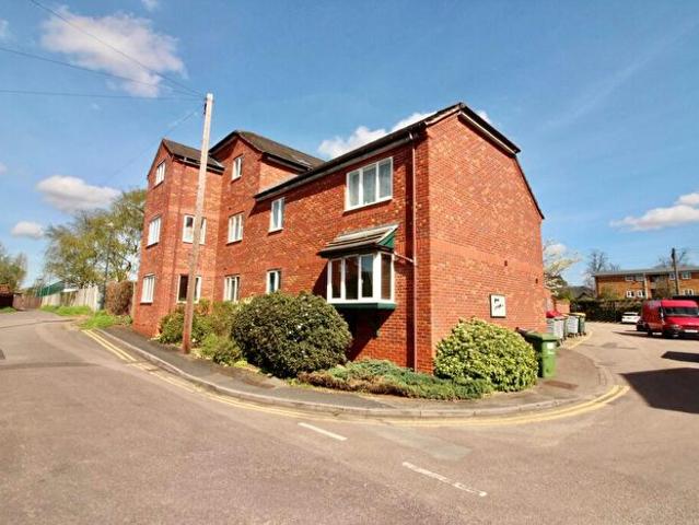 2 Bedroom Apartment To Rent In Cornwall House, Leamington Spa, CV32
