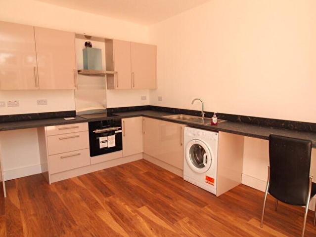 2 Bedroom Apartment To Rent In Cambridge Road, B13