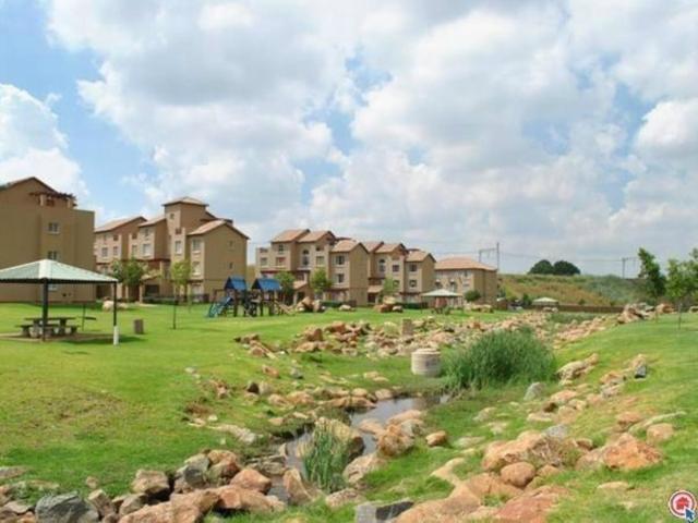 2 Bedroom Apartment to Rent in Castleview