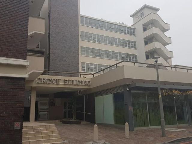 2 Bedroom apartment to rent in Claremont, Cape Town