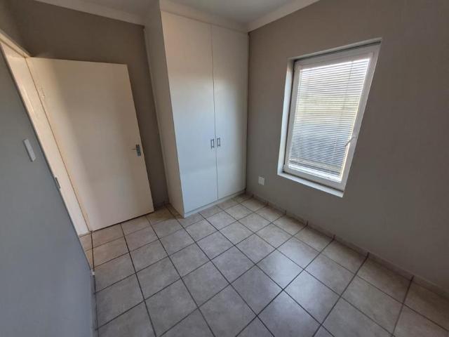 2 Bedroom Apartment To Rent In Amstelhof