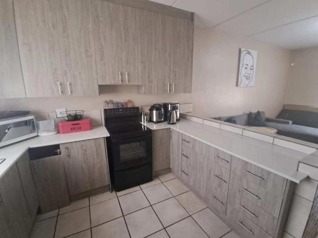2 Bedroom Apartment to Rent in Annadale
