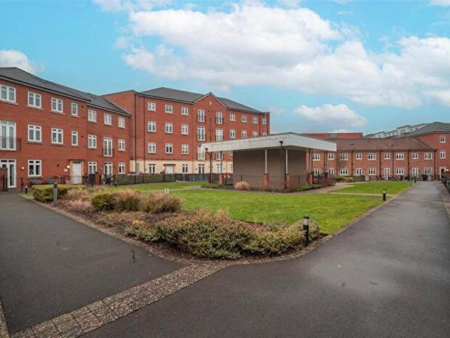 2 Bedroom Apartment To Rent In Abbotsbury Court, Rumbush Lane, Dickens Heath, West Midlands, B90