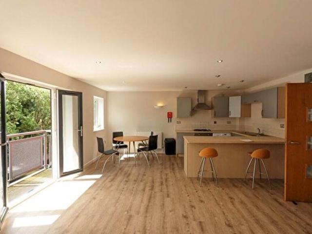 2 Bedroom Apartment To Rent In *Available To Students & Sharers* Dukes Wharf, Wharf Road, Nottingham, NG7