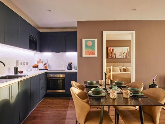 2 Bedroom Apartment To Rent In Avebury Boulevard, Milton Keynes, MK9