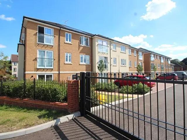 2 Bedroom Apartment To Rent In Aylesbury Street, Fenny Stratford, MK2