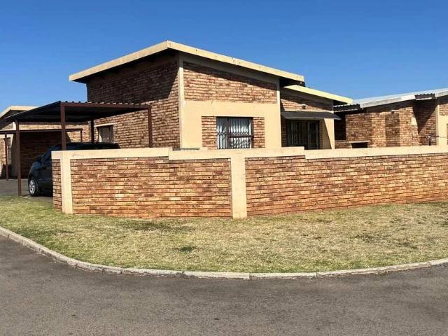 2 Bedroom Apartment to Rent in Bonanne