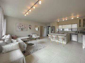 2 Bedroom apartment to rent in Beach Estate, Hout Bay
