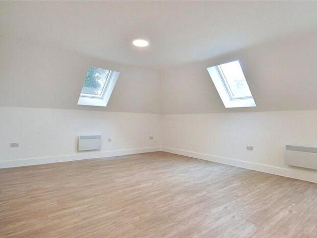2 Bedroom Apartment To Rent In Blossom Court, Blossomfield Road, Solihull, West Midlands, B91