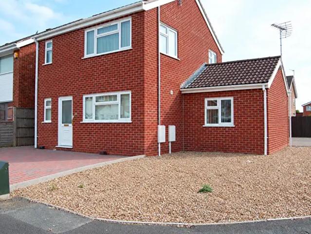 2 Bedroom Apartment To Rent In Braemar Close, Rushey Mead, Leicester, LE4