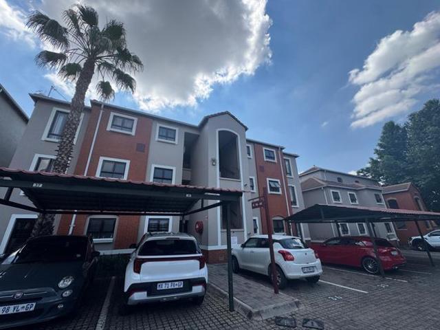 2 Bedroom apartment to rent in Broadacres, Sandton
