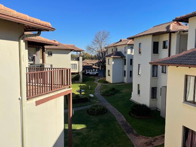 2 Bedroom apartment to rent in Broadacres, Sandton