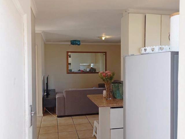 2 Bedroom Apartment to Rent in Goodwood Estate