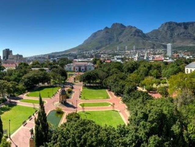 2 Bedroom apartment to rent in Gardens, Cape Town