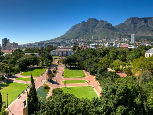 2 Bedroom apartment to rent in Gardens, Cape Town