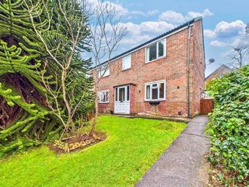 2 Bedroom Apartment To Rent In Ground Floor Flat, St. Quentin Close, Littleover, Derby, DE22