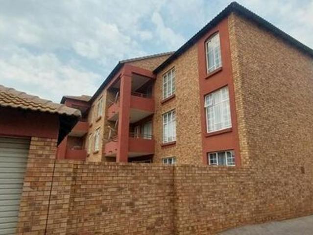 2 Bedroom apartment to rent in Die Hoewes, Centurion