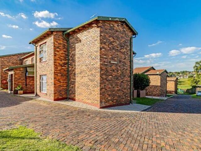 2 Bedroom apartment to rent in Discovery, Roodepoort