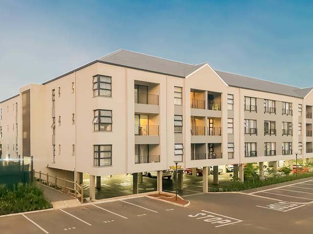 2 Bedroom Apartment To Rent in Emberton Estate