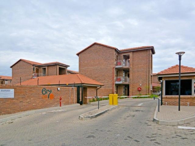 2 Bedroom apartment TO RENT in Edevale Central
