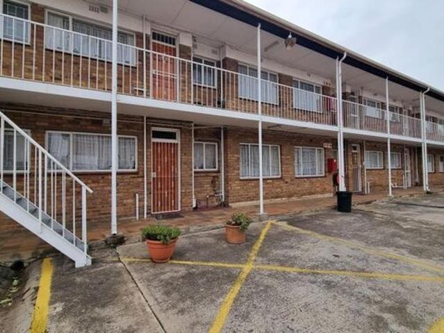 2 Bedroom apartment to rent in Farrarmere, Benoni