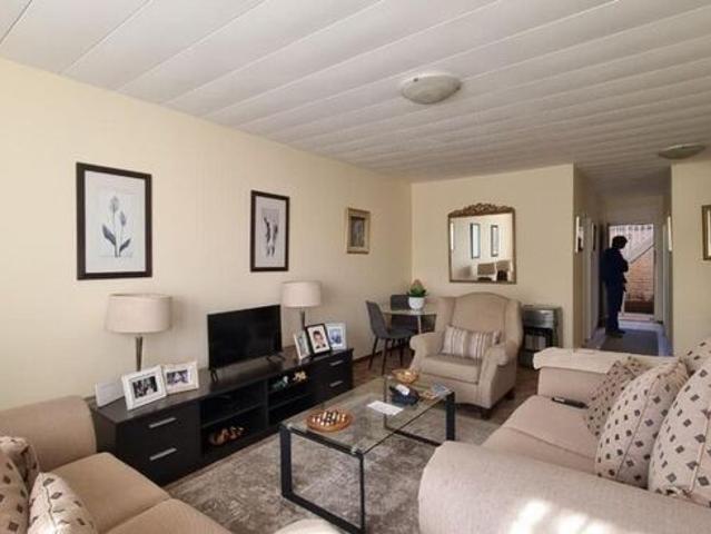 2 Bedroom apartment to rent in Farrarmere, Benoni