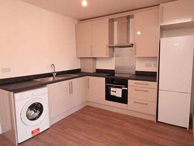 2 Bedroom Apartment To Rent In Flat, Cambridge Road, B13