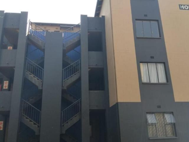 2 Bedroom apartment to rent in Fleurhof, Roodepoort