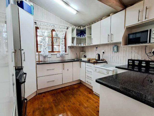 2 Bedroom Apartment to Rent in Flora Park