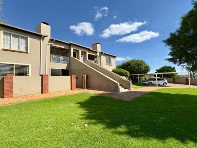 2 Bedroom apartment to rent in Florida Glen, Roodepoort