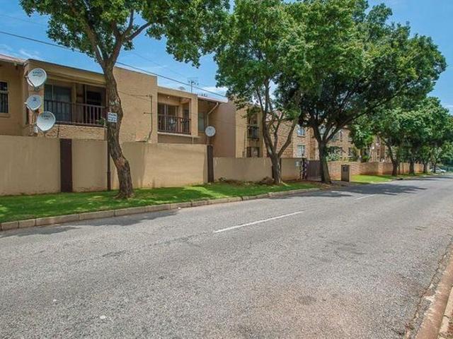 2 Bedroom apartment to rent in Florida, Roodepoort