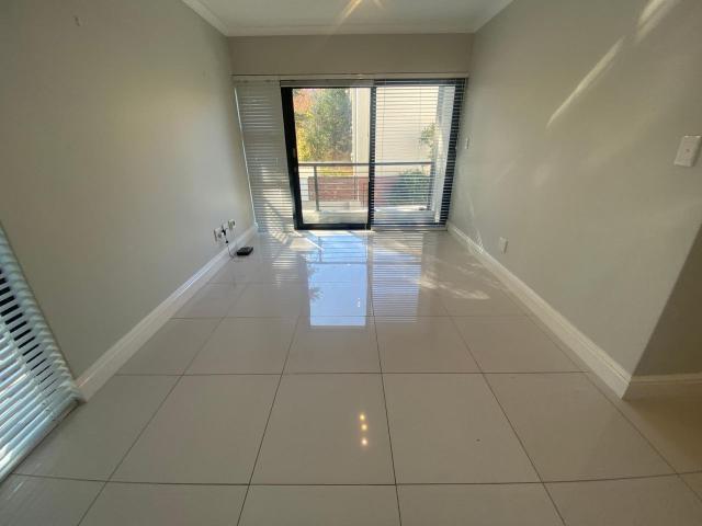 2 Bedroom apartment to rent in Kenilworth, Cape Town